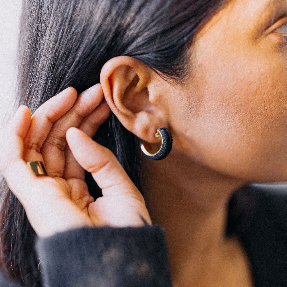 Marciante and Company Small Suede Hoop Earrings (Black)