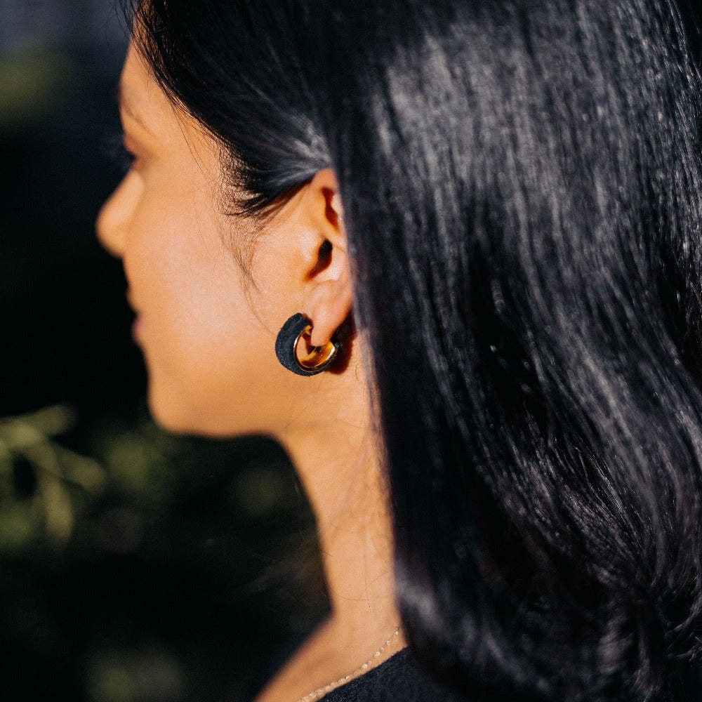 Marciante and Company Small Suede Hoop Earrings (Black)